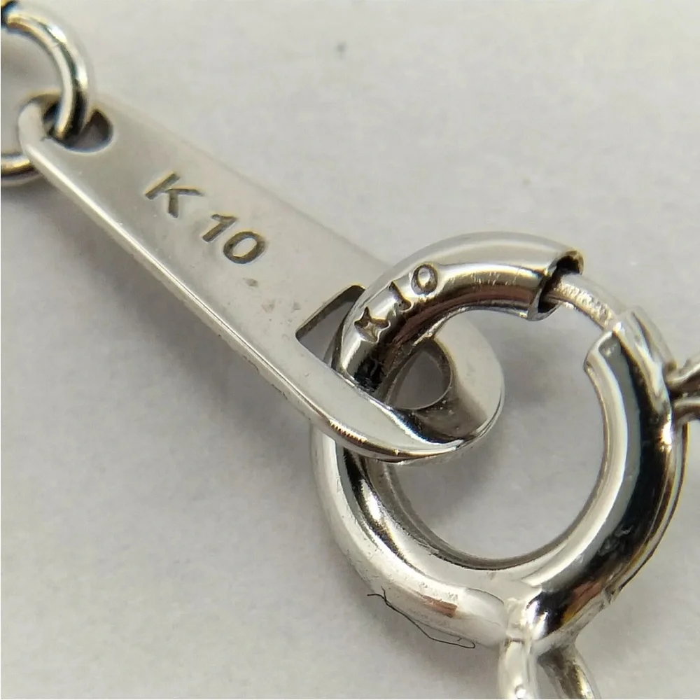 Stunning Peridot with Diamonds and white gold chain - Picture 8 of 12